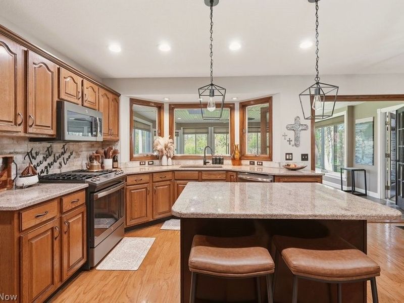 3606 Avanti Lane, Uniontown, OH 44685 Photo 16