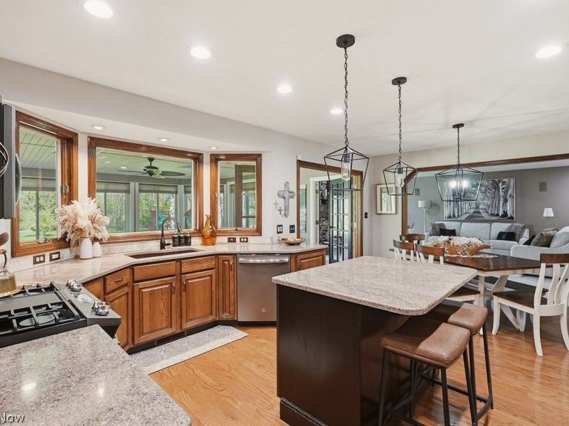 3606 Avanti Lane, Uniontown, OH 44685 Photo 17