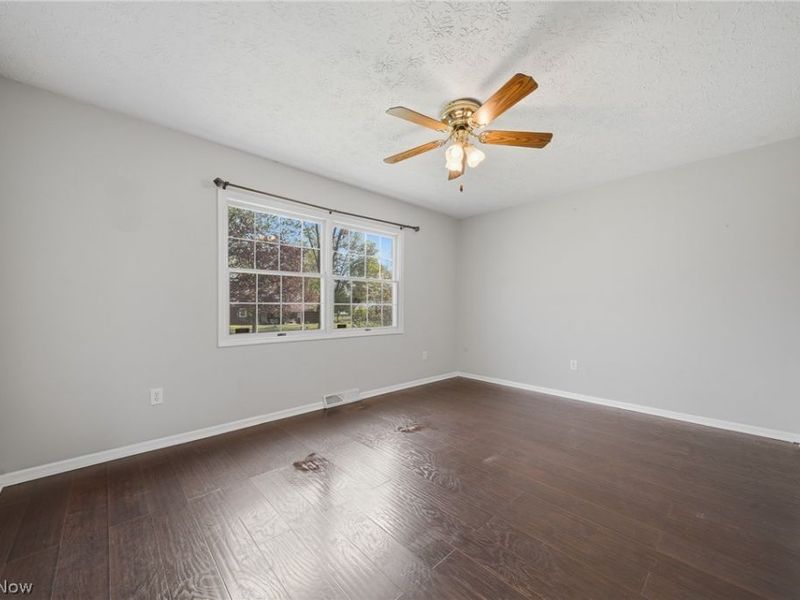 125 Springbrook Drive SE, New Philadelphia, OH 44663 Photo 10