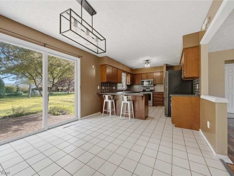 125 Springbrook Drive SE, New Philadelphia, OH 44663 Photo 7