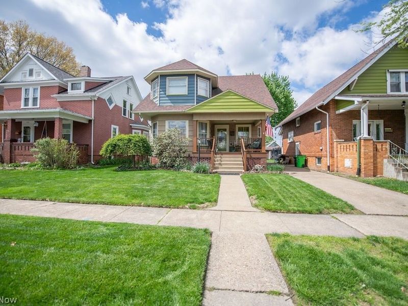 716 N Dawson Street , Uhrichsville, OH 44683 Photo 1