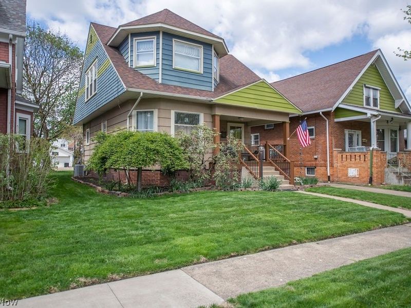 716 N Dawson Street , Uhrichsville, OH 44683 Photo 3