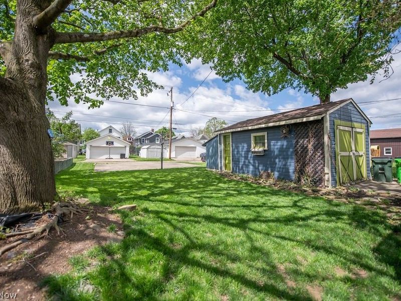 716 N Dawson Street , Uhrichsville, OH 44683 Photo 8