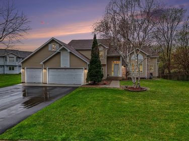 3961 Stonebridge Drive N, Eagan, MN 55123