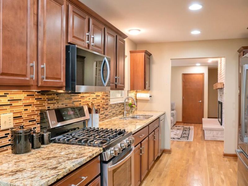 445 Fairlawn Drive, Columbus, OH 43214 Photo 13