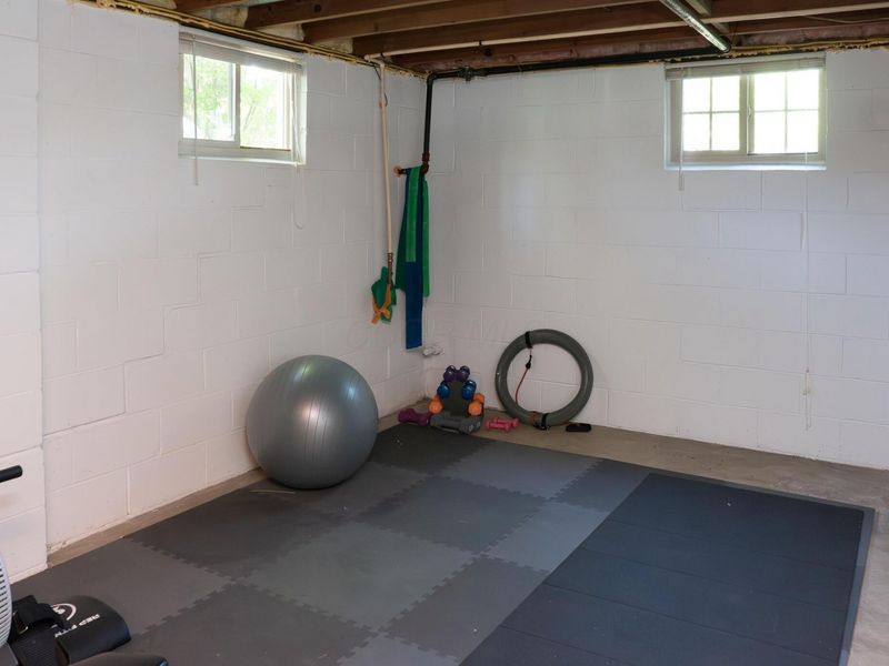 445 Fairlawn Drive, Columbus, OH 43214 Photo 35