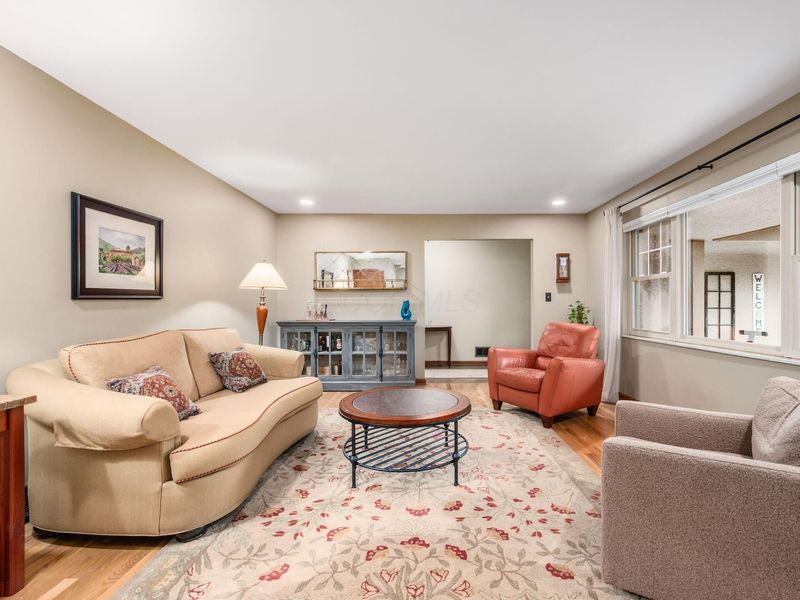 445 Fairlawn Drive, Columbus, OH 43214 Photo 8