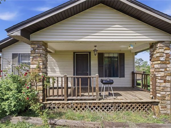 100 N Brewer Court , Fayetteville, AR 72701