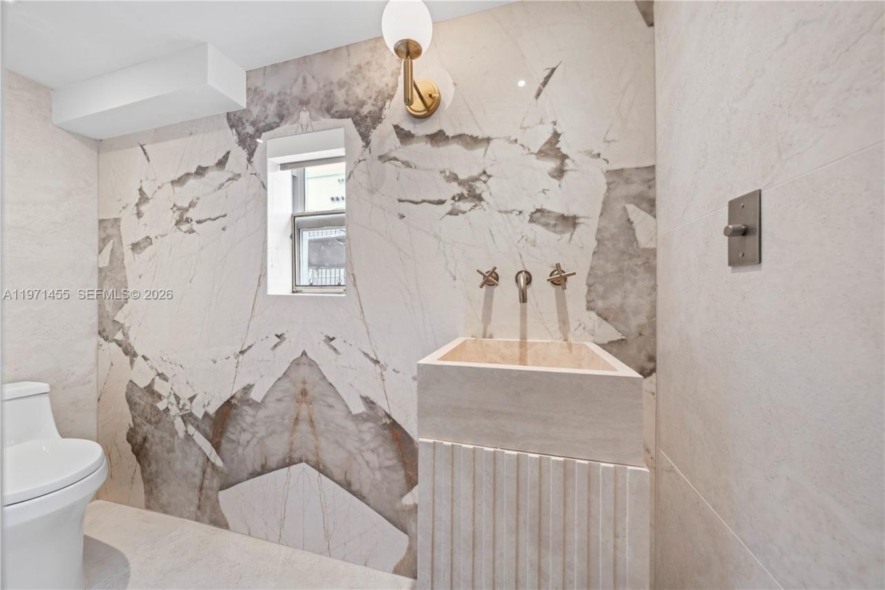 178 NE 45th St, Miami, FL 33137 Photo