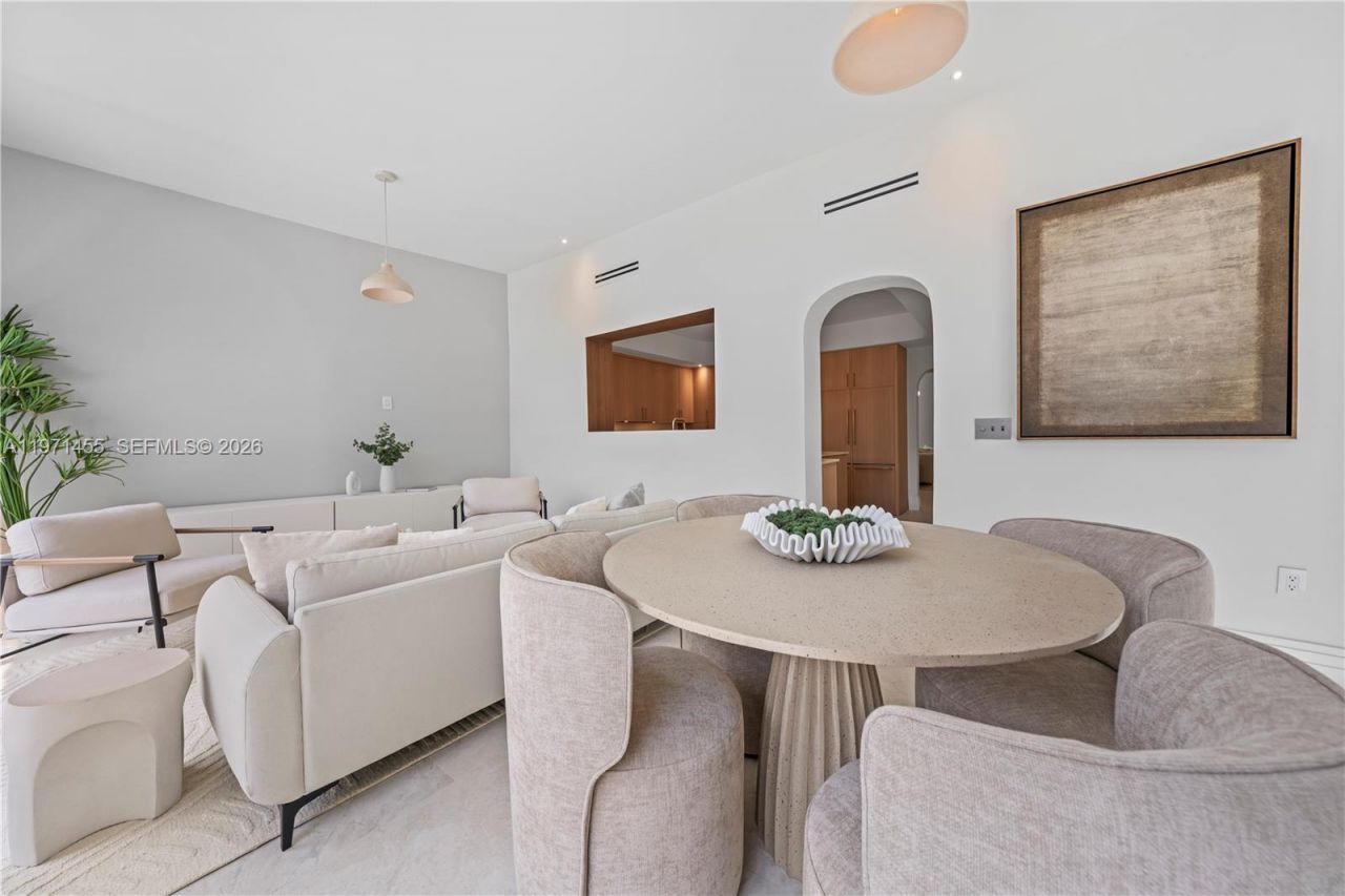 178 NE 45th St, Miami, FL 33137 Photo