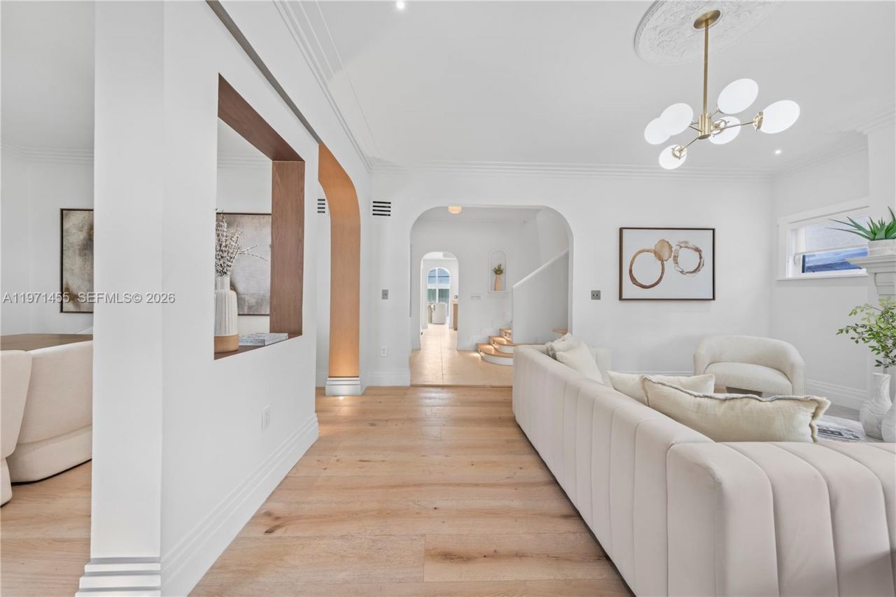 178 NE 45th St, Miami, FL 33137 Photo