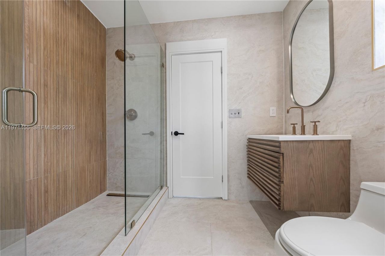 178 NE 45th St, Miami, FL 33137 Photo