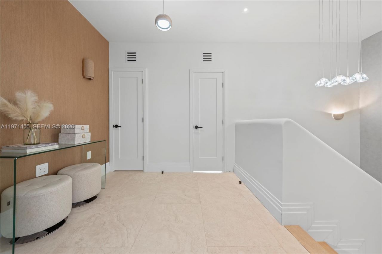 178 NE 45th St, Miami, FL 33137 Photo