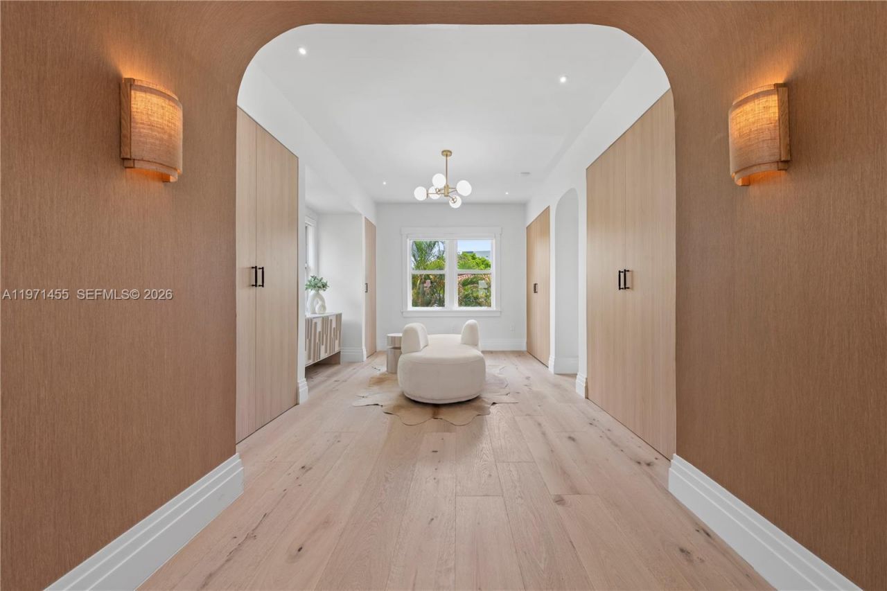 178 NE 45th St, Miami, FL 33137 Photo