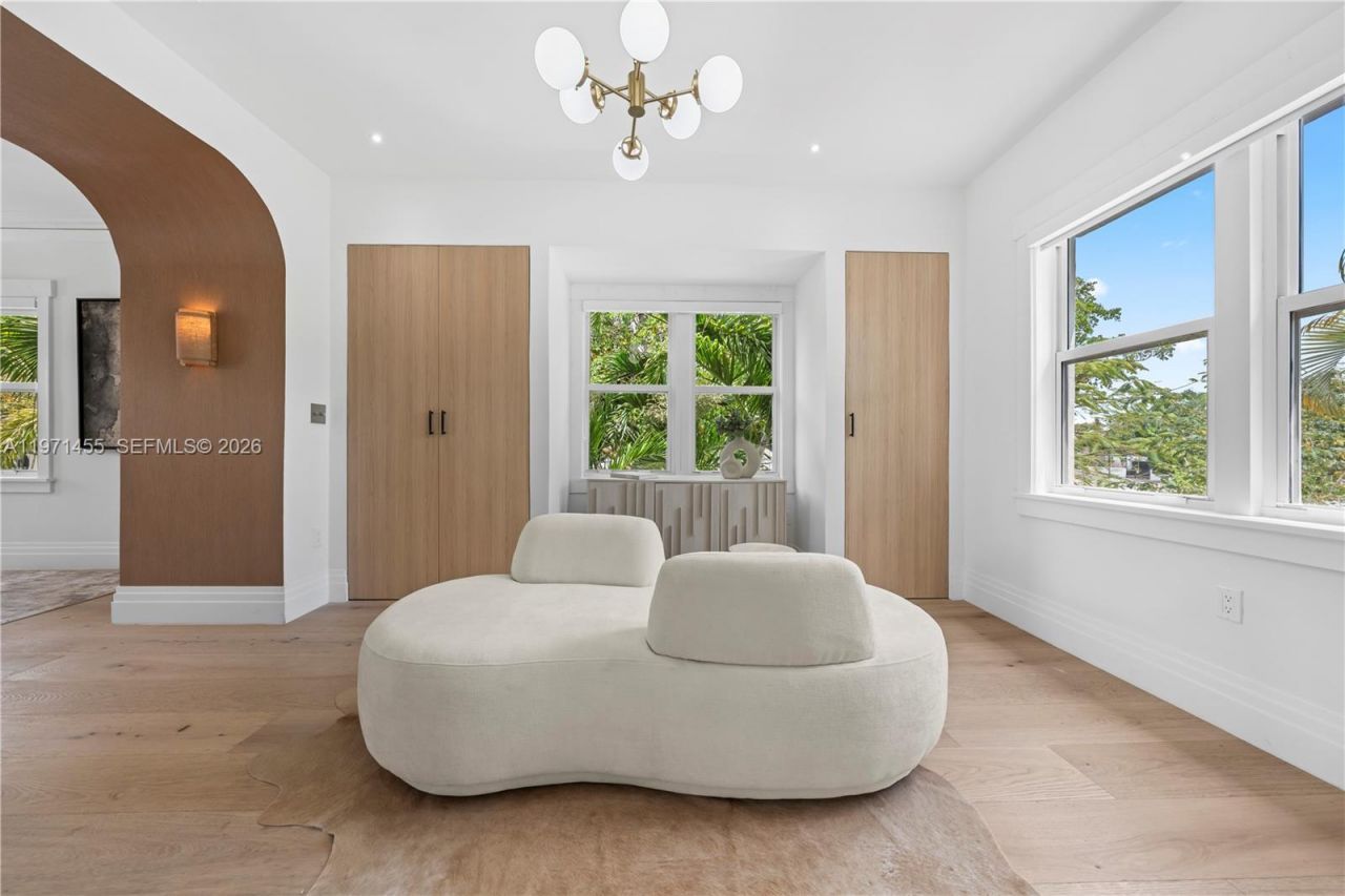 178 NE 45th St, Miami, FL 33137 Photo