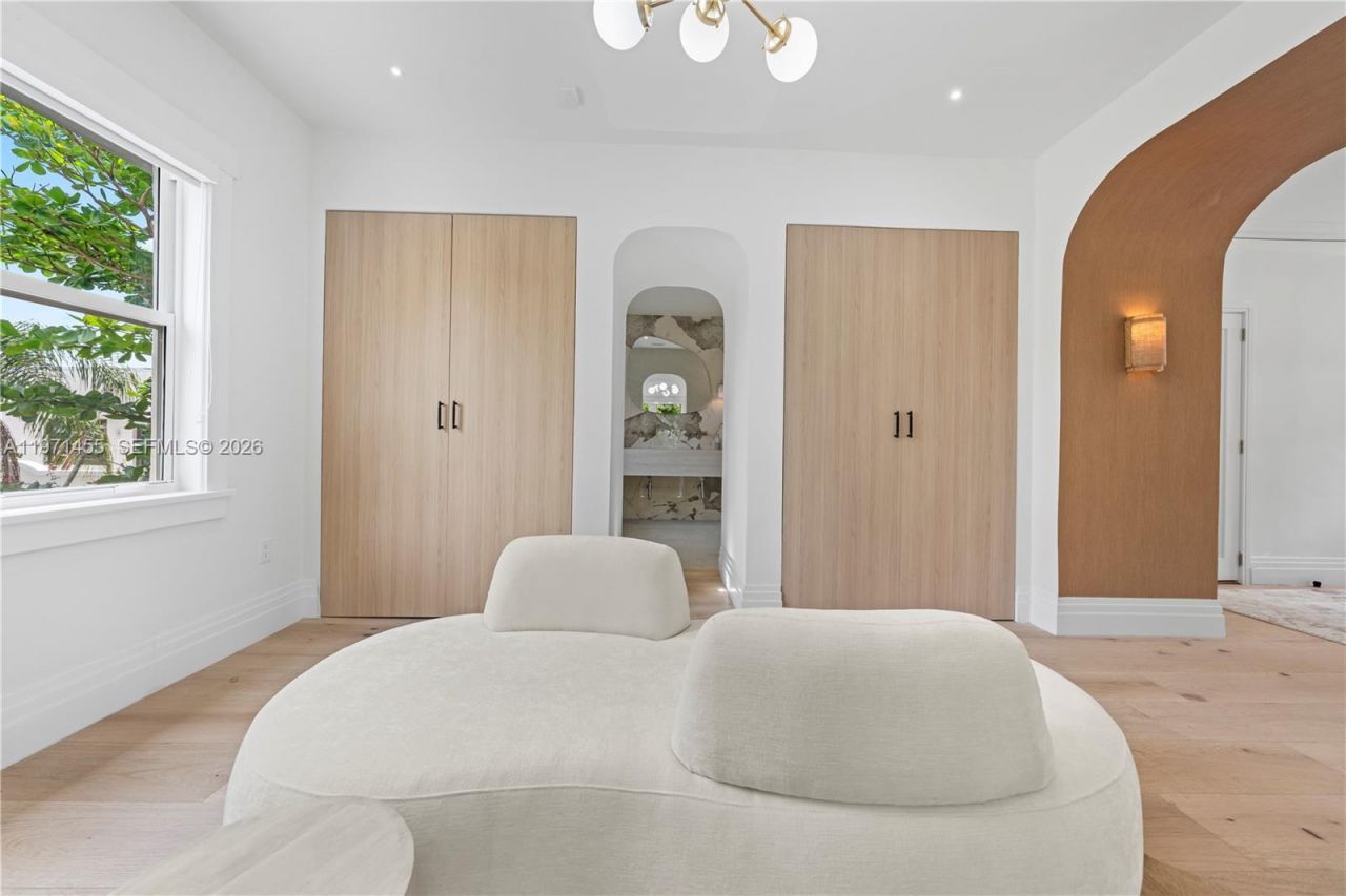 178 NE 45th St, Miami, FL 33137 Photo