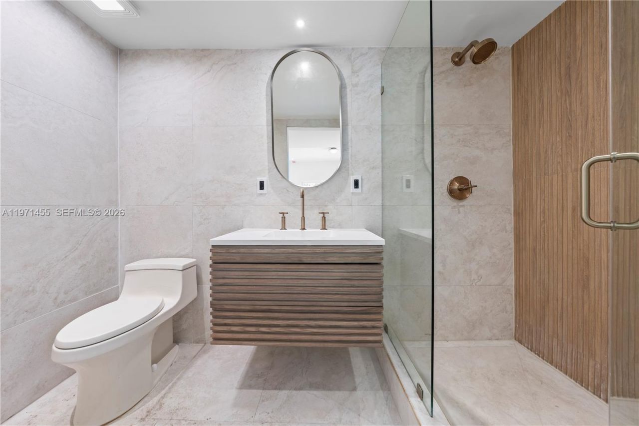 178 NE 45th St, Miami, FL 33137 Photo