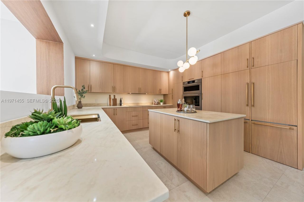 178 NE 45th St, Miami, FL 33137 Photo