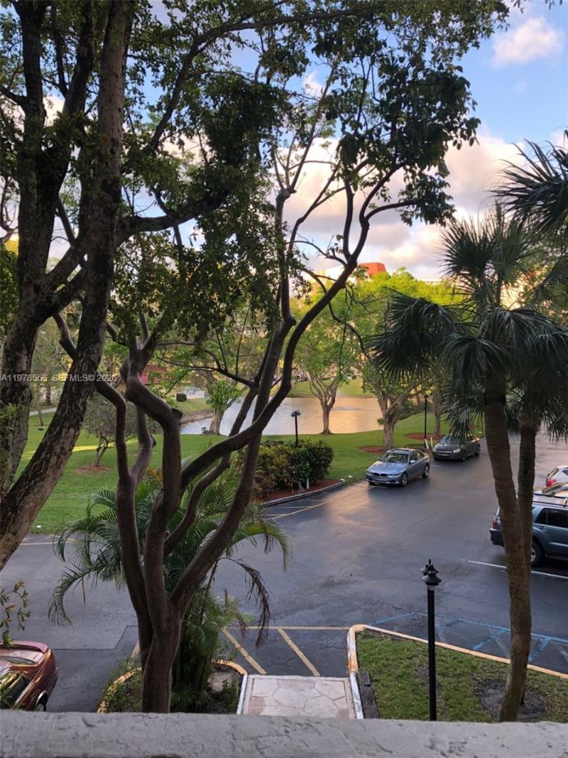 7031 Environ Blvd , Unit 221, Lauderhill, FL 33319 Photo
