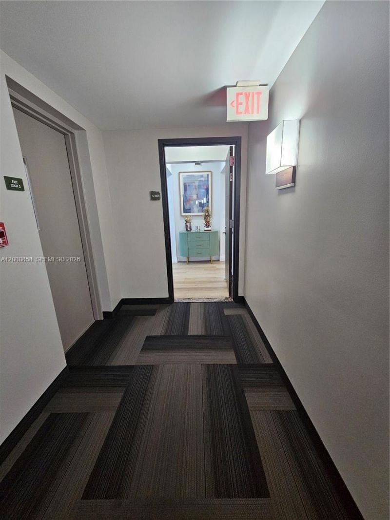 2681 N Flamingo Rd , Unit 1805S, Sunrise, FL 33323 Photo