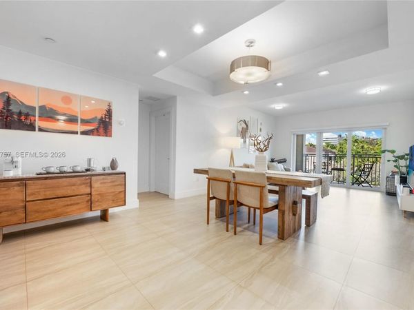 120 Salamanca Ave , Unit 2A, Coral Gables, FL 33134