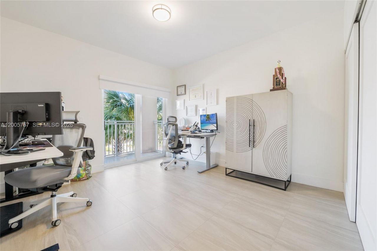 120 Salamanca Ave , Unit 2A, Coral Gables, FL 33134 Photo