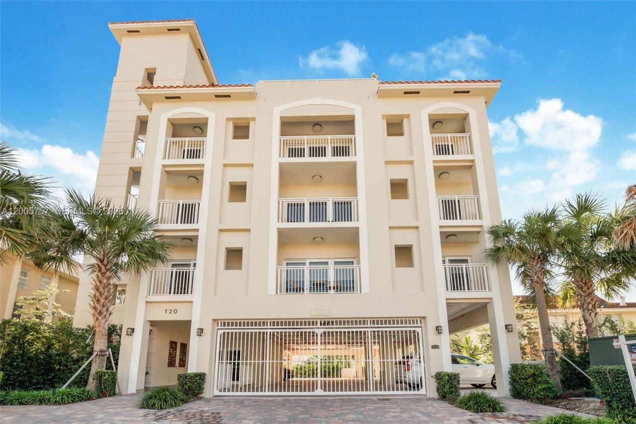 120 Salamanca Ave , Unit 2A, Coral Gables, FL 33134 Photo
