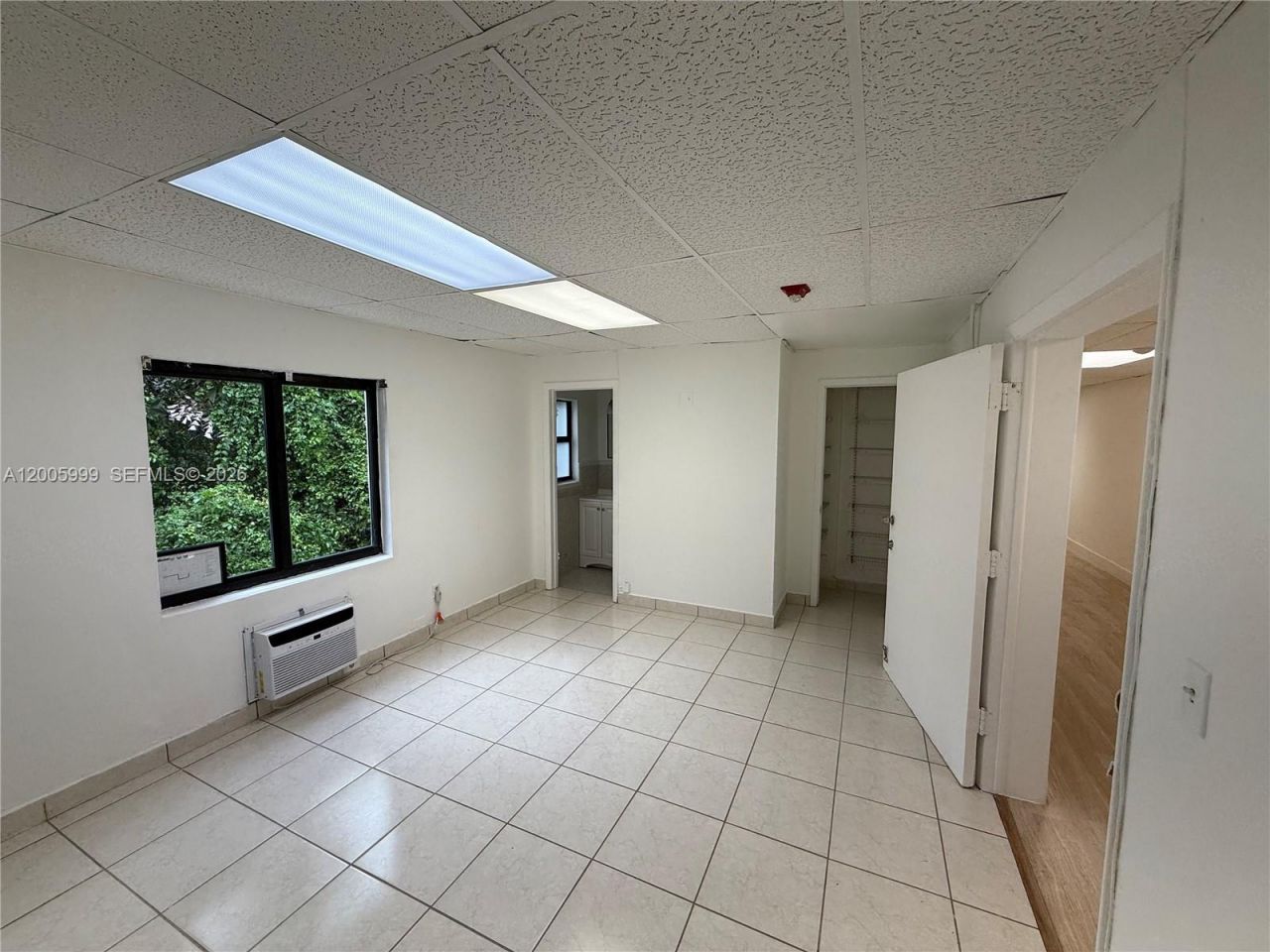 5200 SW 8th St , Unit 117, Coral Gables, FL 33134 Photo