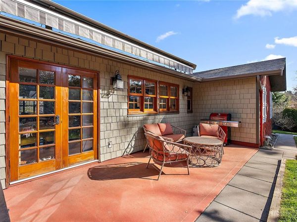 4000 Cedar Hill Rd , Saanich, BC V8N 3C1