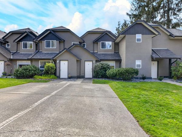 555 Rockland Rd , Unit 4, Campbell River, BC V9W 8B7