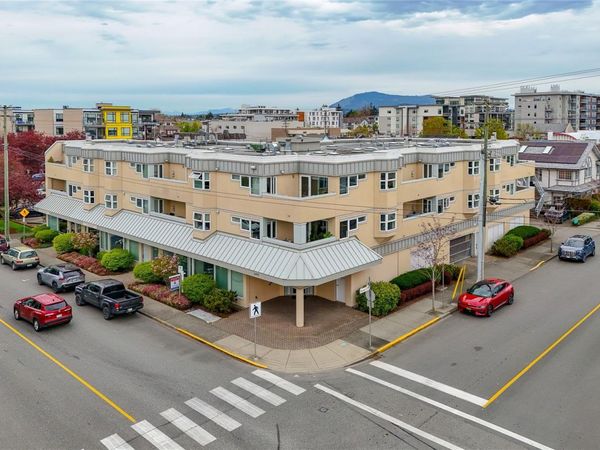 2490 Bevan Ave , Unit 204, Sidney, BC V8L 5C6