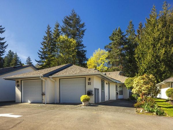 5156 Cordova Bay Rd , Unit 21, Saanich, BC V8Y 2X6