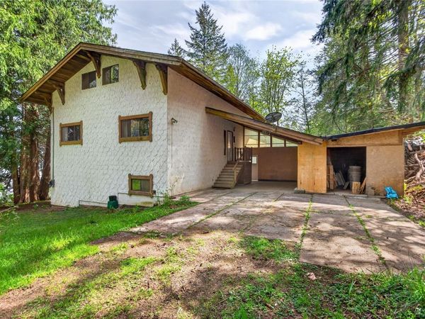7191 Island Hwy , Fanny Bay, BC V0R 1W0