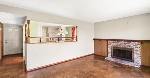 7649 Lindale Dr, Sacramento, CA 95828 Photo