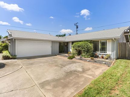 7649 Lindale Dr, Sacramento, CA 95828 Photo