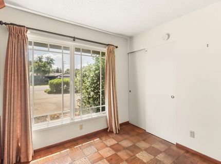 7649 Lindale Dr, Sacramento, CA 95828 Photo