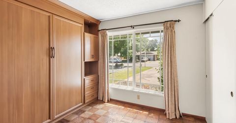 7649 Lindale Dr, Sacramento, CA 95828 Photo