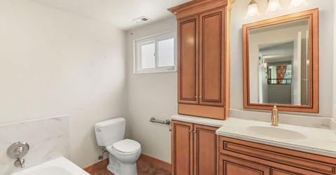 7649 Lindale Dr, Sacramento, CA 95828 Photo