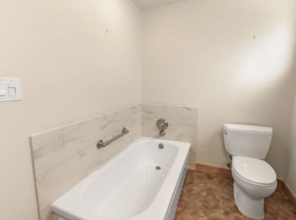 7649 Lindale Dr, Sacramento, CA 95828 Photo