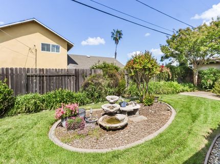 7649 Lindale Dr, Sacramento, CA 95828 Photo