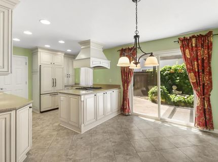 7649 Lindale Dr, Sacramento, CA 95828 Photo