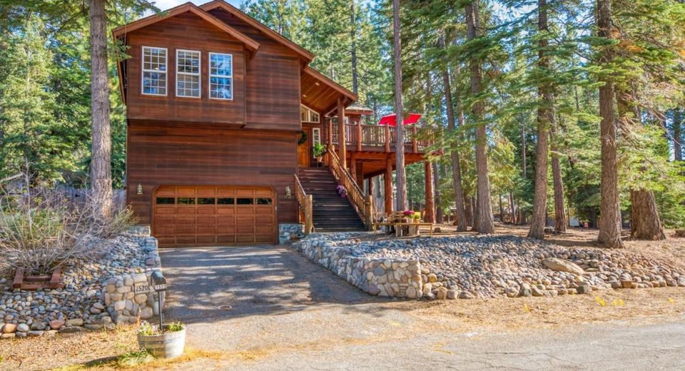 1520 Cherry Hills Circle, South Lake Tahoe, CA 96150 Photo