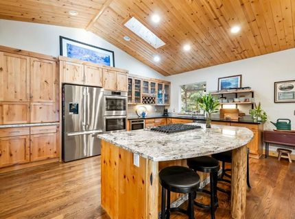 1520 Cherry Hills Circle, South Lake Tahoe, CA 96150 Photo