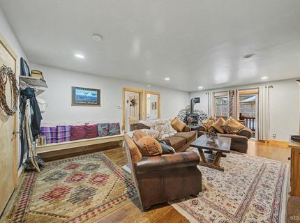1520 Cherry Hills Circle, South Lake Tahoe, CA 96150 Photo