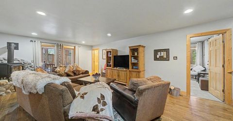 1520 Cherry Hills Circle, South Lake Tahoe, CA 96150 Photo