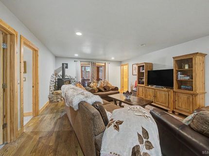 1520 Cherry Hills Circle, South Lake Tahoe, CA 96150 Photo