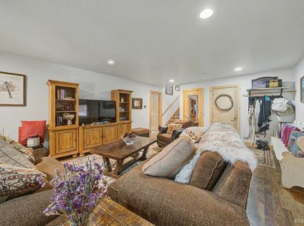 1520 Cherry Hills Circle, South Lake Tahoe, CA 96150 Photo