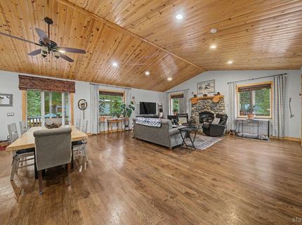 1520 Cherry Hills Circle, South Lake Tahoe, CA 96150 Photo