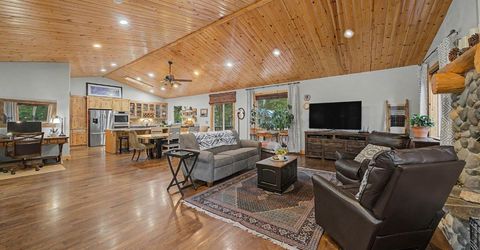 1520 Cherry Hills Circle, South Lake Tahoe, CA 96150 Photo