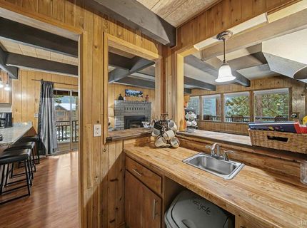 1455 Crystal Air Drive, South Lake Tahoe, CA 96150 Photo